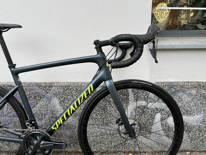 Used Specialized Tarmac SL6 2023 Road & Gravel, Black — image 2 of 6