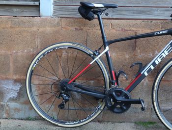 Used CUBE ATTAIN GTC 2017 2017 Road & Gravel — image 4 of 26