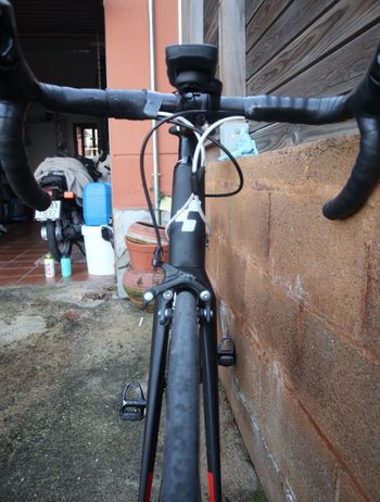 Used CUBE ATTAIN GTC 2017 2017 Road & Gravel — image 10 of 26