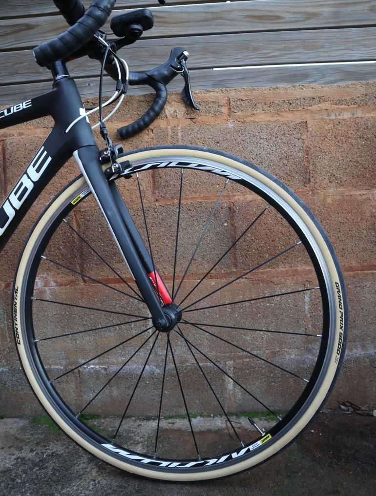Used CUBE ATTAIN GTC 2017 2017 Road & Gravel — image 11 of 26