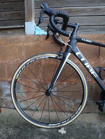 Used CUBE ATTAIN GTC 2017 2017 Road & Gravel — image 14 of 26