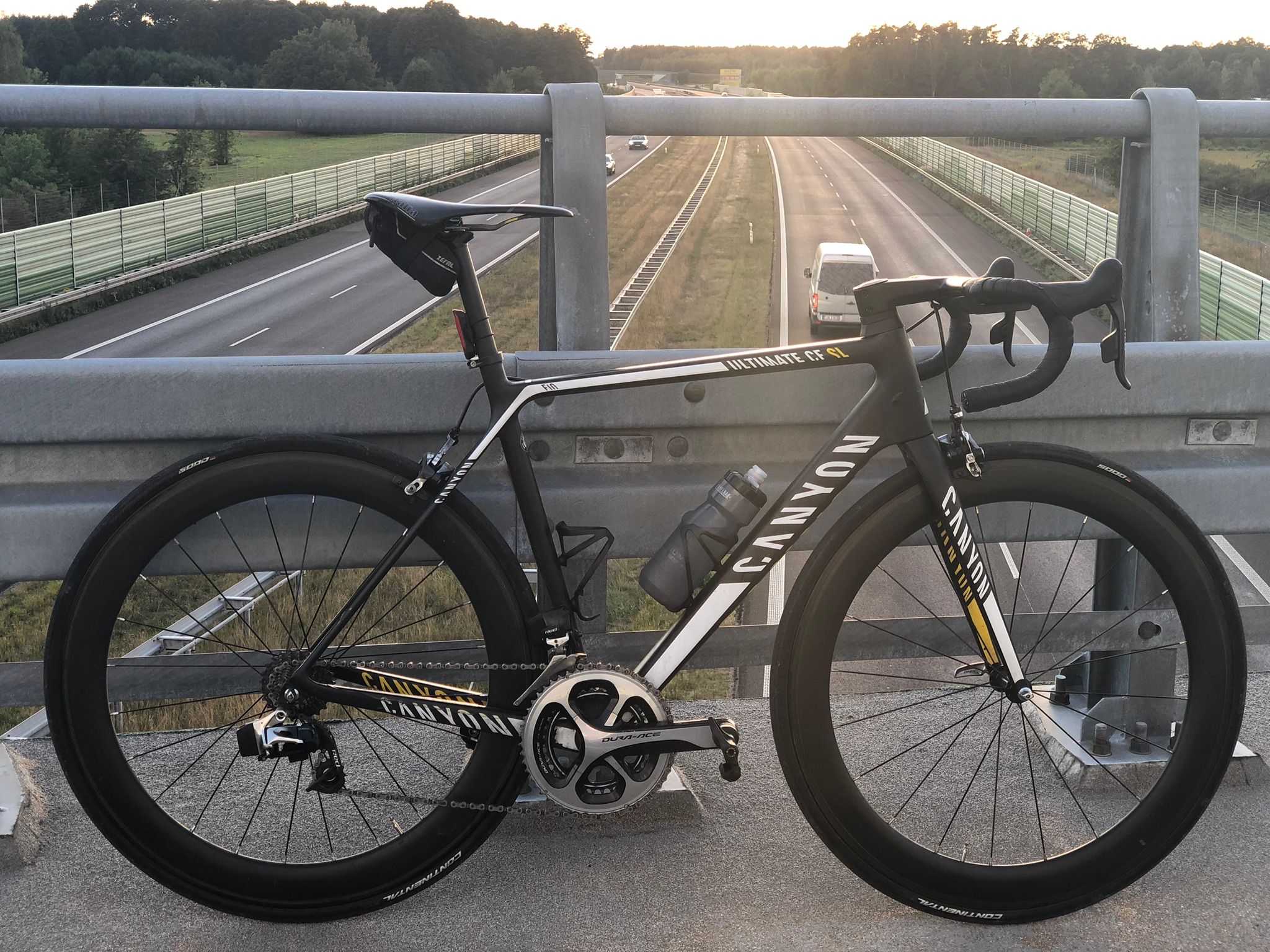 Canyon ultimate cf sl 9.0 aero online