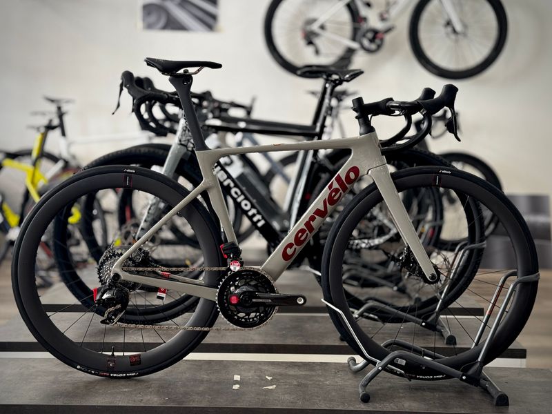 Použité Cervélo Soloist Force eTap AXS 2023 2023 Road & Gravel