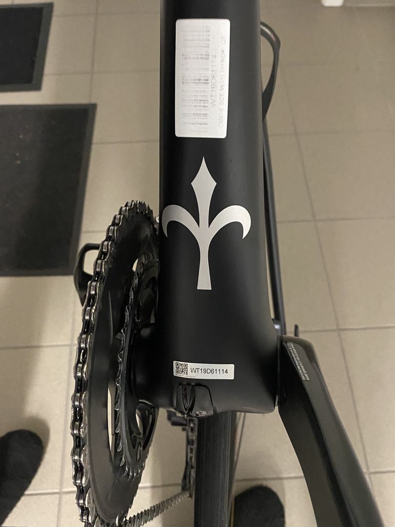 Used Wilier Cento1NDR SHIMANO ULTEGRA Di2 8070 2020 Road & Gravel, Black — image 8 of 9