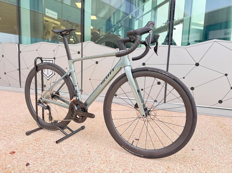 Used Scott Addict RC 30 2025 Road & Gravel, Black — image 2 of 16