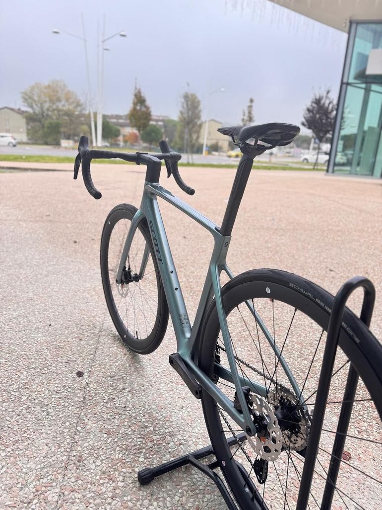 Used Scott Addict RC 30 2025 Road & Gravel, Black — image 16 of 16