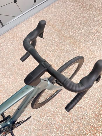 Used Scott Addict RC 30 2025 Road & Gravel, Black — image 9 of 16