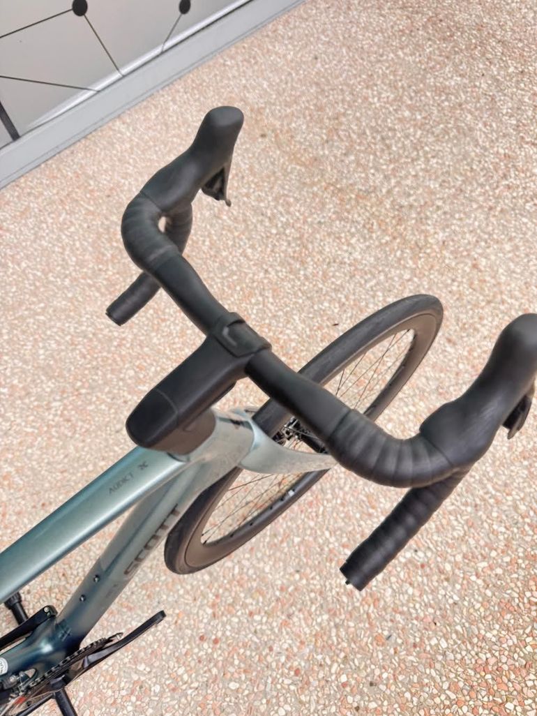 Used Scott Addict RC 30 2025 Road & Gravel, Black — image 9 of 16