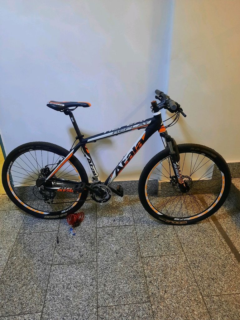 Used Atala Raplay 2019 Mountainbike, Schwarz — image 1 of 7