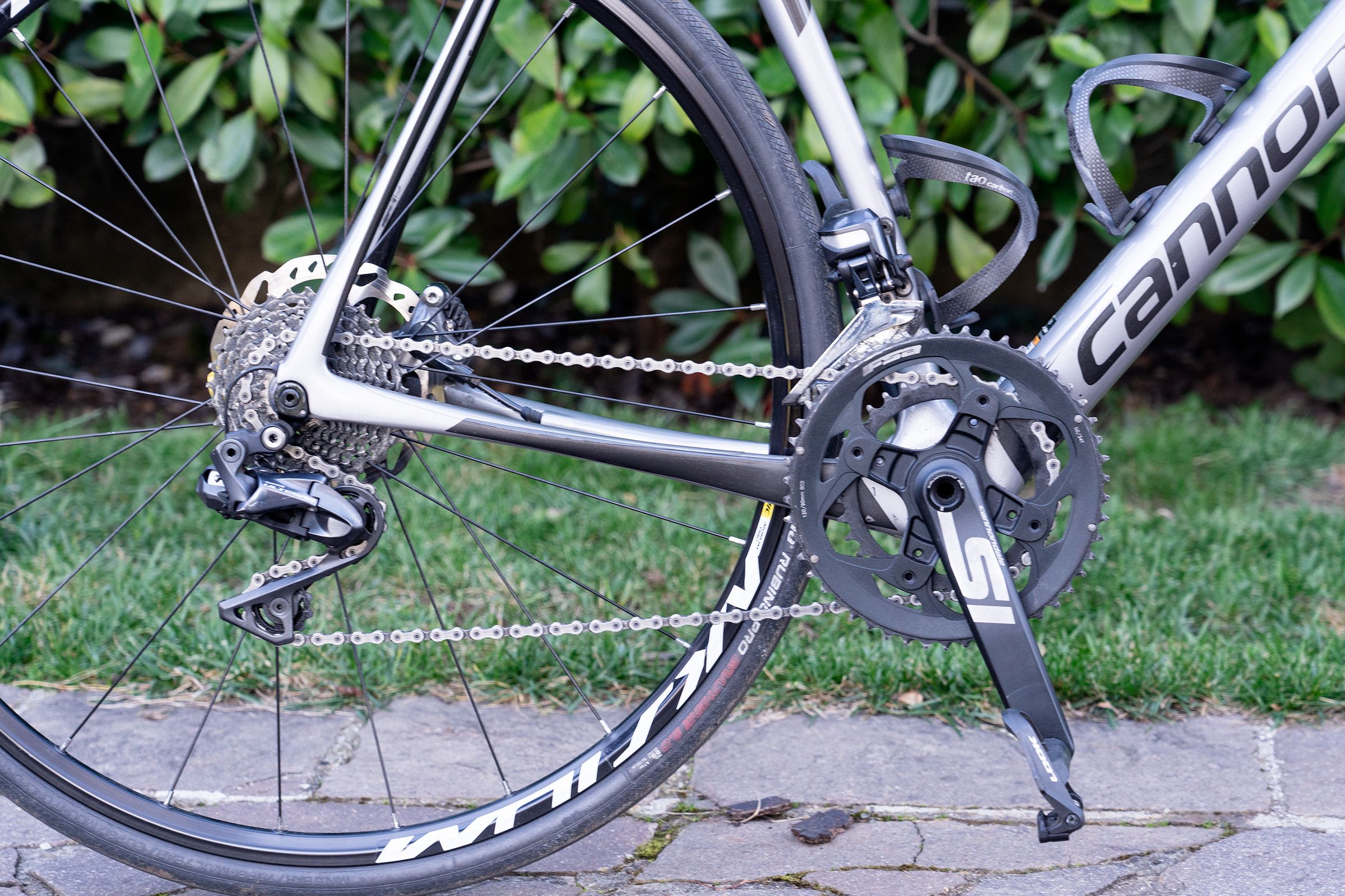 Cannondale Synapse Carbon Disc Ultegra Di2 used in 61 cm buycycle