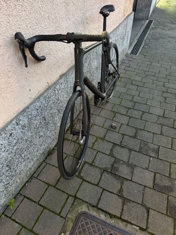 Used Scott Addict 20 2023 2023 Road & Gravel, Black — image 4 of 4