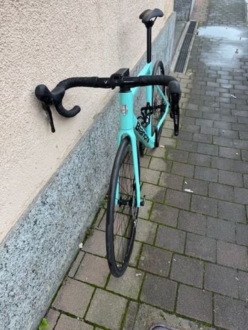 Used Bianchi Sprint - 105 2024 Road & Gravel, Green — image 2 of 5