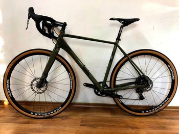 Used Serious Gravix Pro 2021 Road & Gravel — image 2 of 8