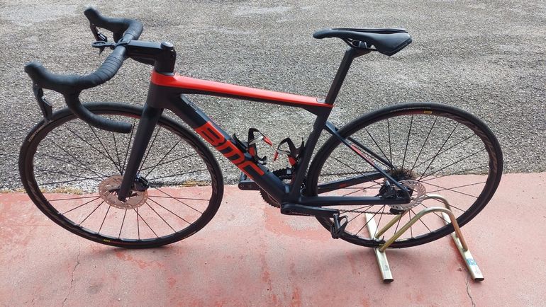 Brugt BMC Teammachine SLR01 DISC FOUR 2020 2020 Road & Gravel — billede 2 af 11