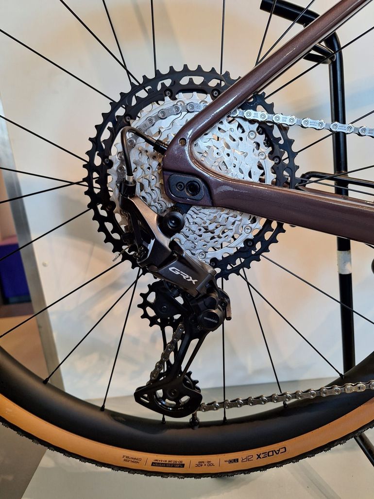 Gebrauchtes Giant Revolt Advanced 0 2023 2023 Road & Gravel, Violett — Bild 4 von 13