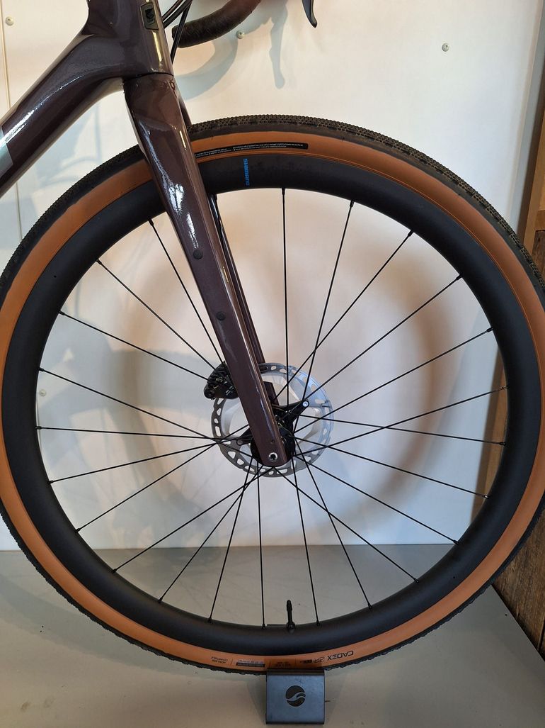 Gebrauchtes Giant Revolt Advanced 0 2023 2023 Road & Gravel, Violett — Bild 8 von 13