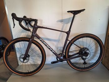 Gebrauchtes Giant Revolt Advanced 0 2023 2023 Road & Gravel, Violett — Bild 2 von 13