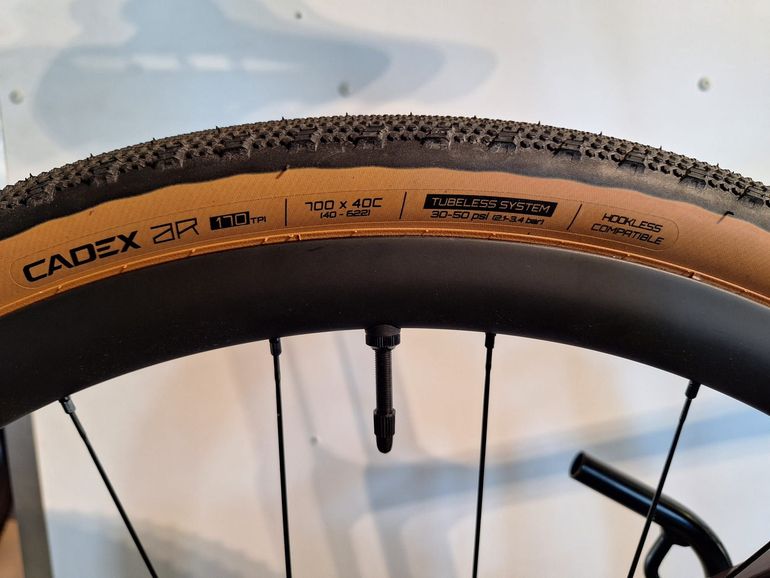 Gebrauchtes Giant Revolt Advanced 0 2023 2023 Road & Gravel, Violett — Bild 6 von 13