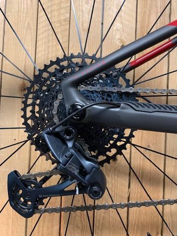 Brugt Mondraker F-PODIUM CARBON DC 2022 2022 Mountainbike — billede 2 af 3