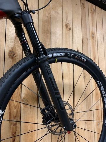 Brugt Mondraker F-PODIUM CARBON DC 2022 2022 Mountainbike — billede 3 af 3