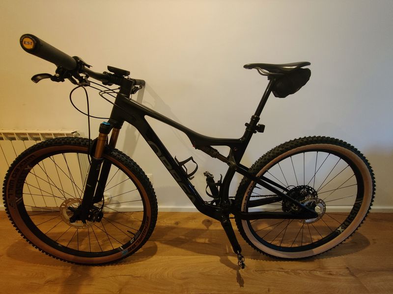 Gebrauchtes Orbea OIZ M PRO 2021 2021 Mountainbike, Schwarz, 29 — Bild 1 von 10