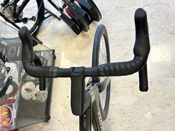Käytetty Scott Addict RC 30 2025 Road & Gravel — kuva 6 / 9