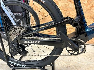 Used Scott Spark RC Team 2025 Mountainbike, Blue — image 5 of 8