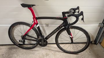 Tweedehands Pinarello DOGMA F8 2016 Road & Gravel — afbeelding 1 van 5