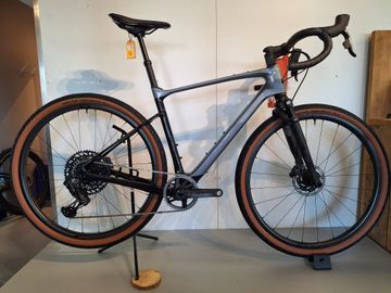 Tweedehands Giant Revolt X, Advanced Pro 0 2023 2023 Road & Gravel — afbeelding 1 van 19