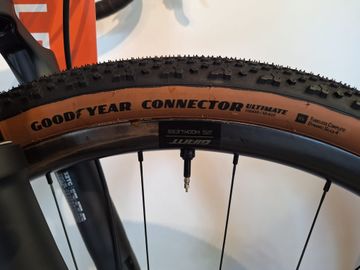 Tweedehands Giant Revolt X, Advanced Pro 0 2023 2023 Road & Gravel — afbeelding 10 van 19