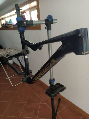 Orbea OIZ M PRO TR 2022 Frameset 2022 Mountainbike usato, Blu — immagine 2 di 3