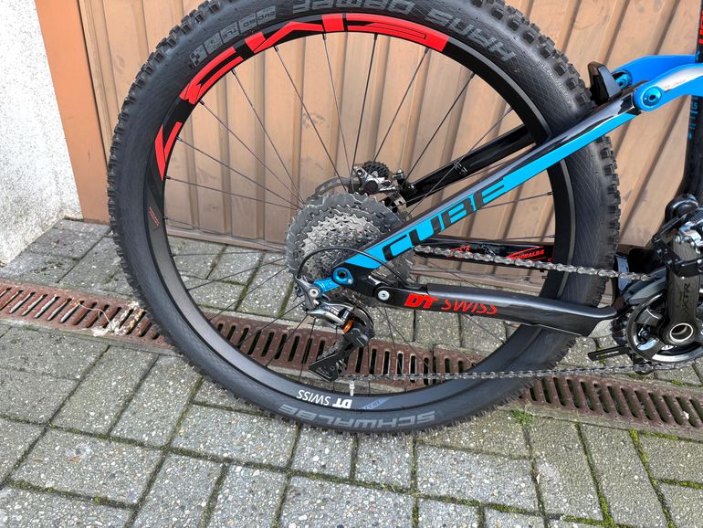 Brugt CUBE STEREO 160 C:68 Action Team 27.5 2017 2017 Mountainbike — billede 6 af 7