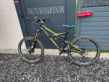 Used Specialized Enduro Expert EVO 2014 2014 Mountainbike, Black, 26 — image 1 of 3