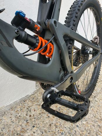Used Santa Cruz Megatower XTR Reserve / Carbon CC / 29 2020 2020 Mountainbike, Black, 29 — image 6 of 9
