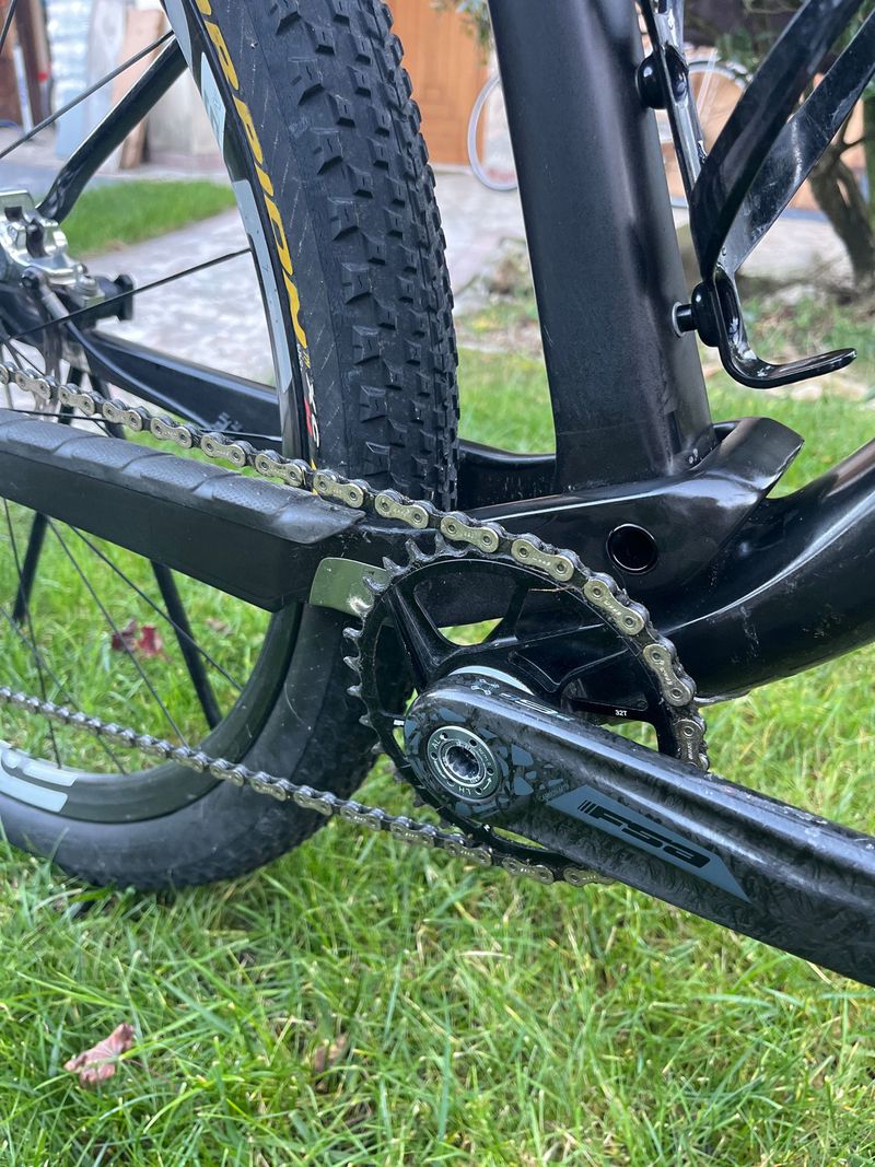 Used Trek Supercaliber 9.8 XT 2023 2023 Mountainbike, Black, 29 — image 5 of 8