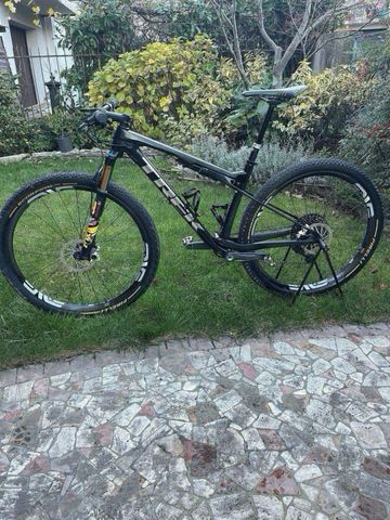 Tweedehands Trek Supercaliber 9.8 XT 2023 2023 MTB
