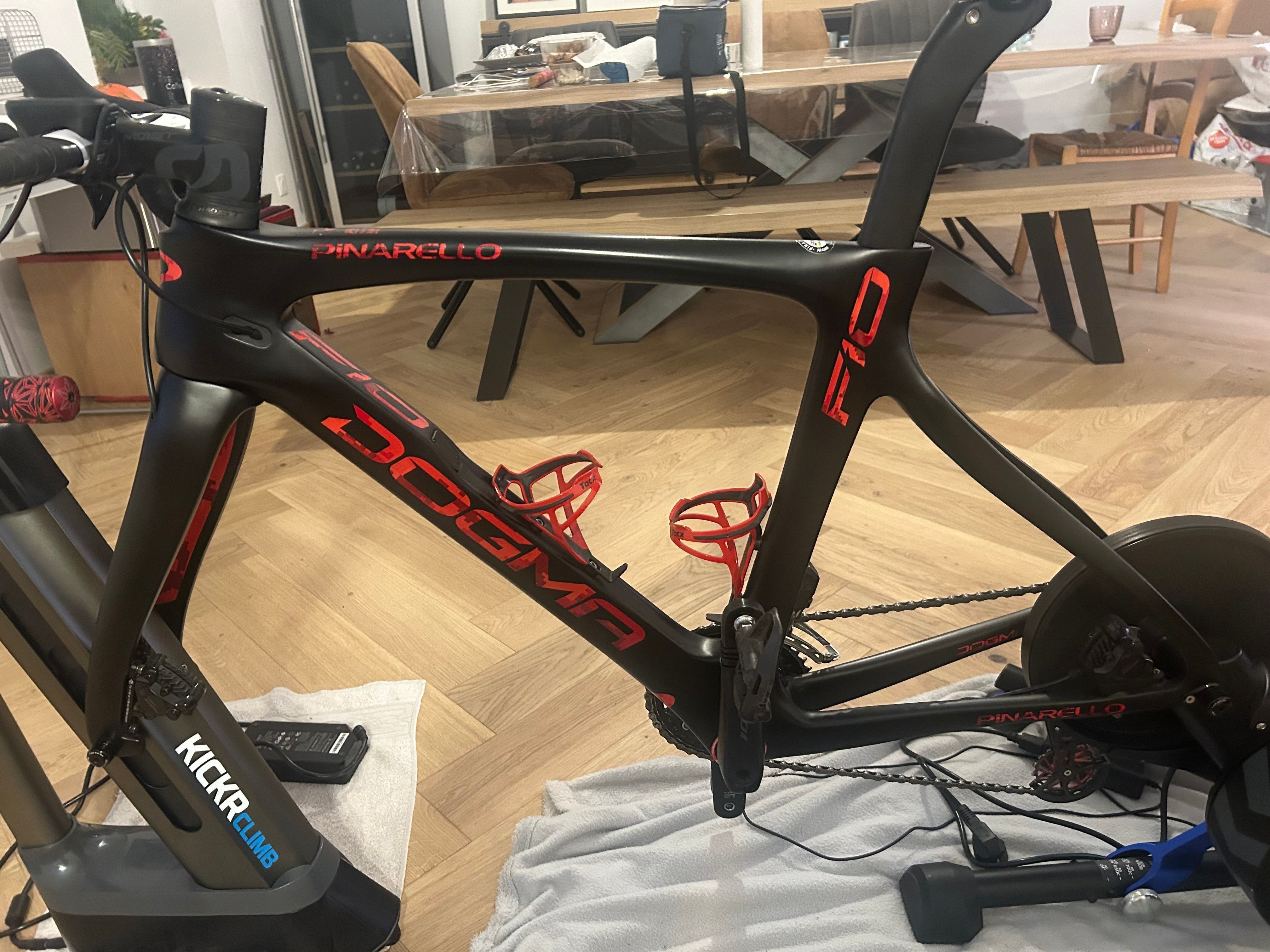 Pinarello Dogma F10 Disk Frameset used in 50 cm buycycle