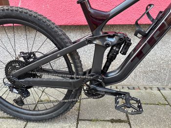 Used Trek Slash 9.8 XT 2022 2022 Mountainbike, Light Gray, 29 — image 3 of 4