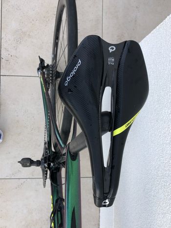 Used Specialized Tarmac Expert 2019 Road & Gravel — image 2 of 4
