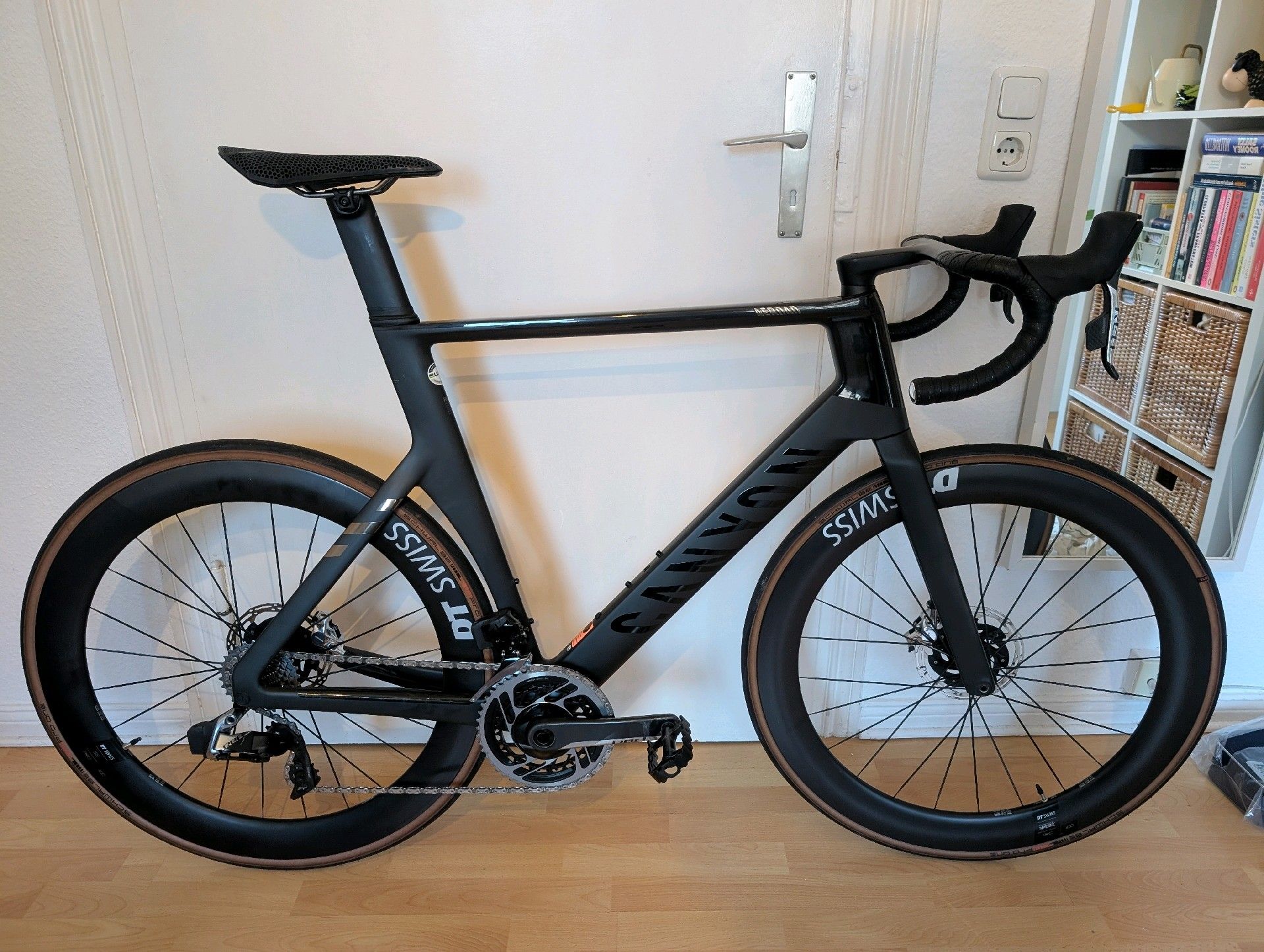 Canyon Aeroad CFR DISC eTap used in XL buycycle