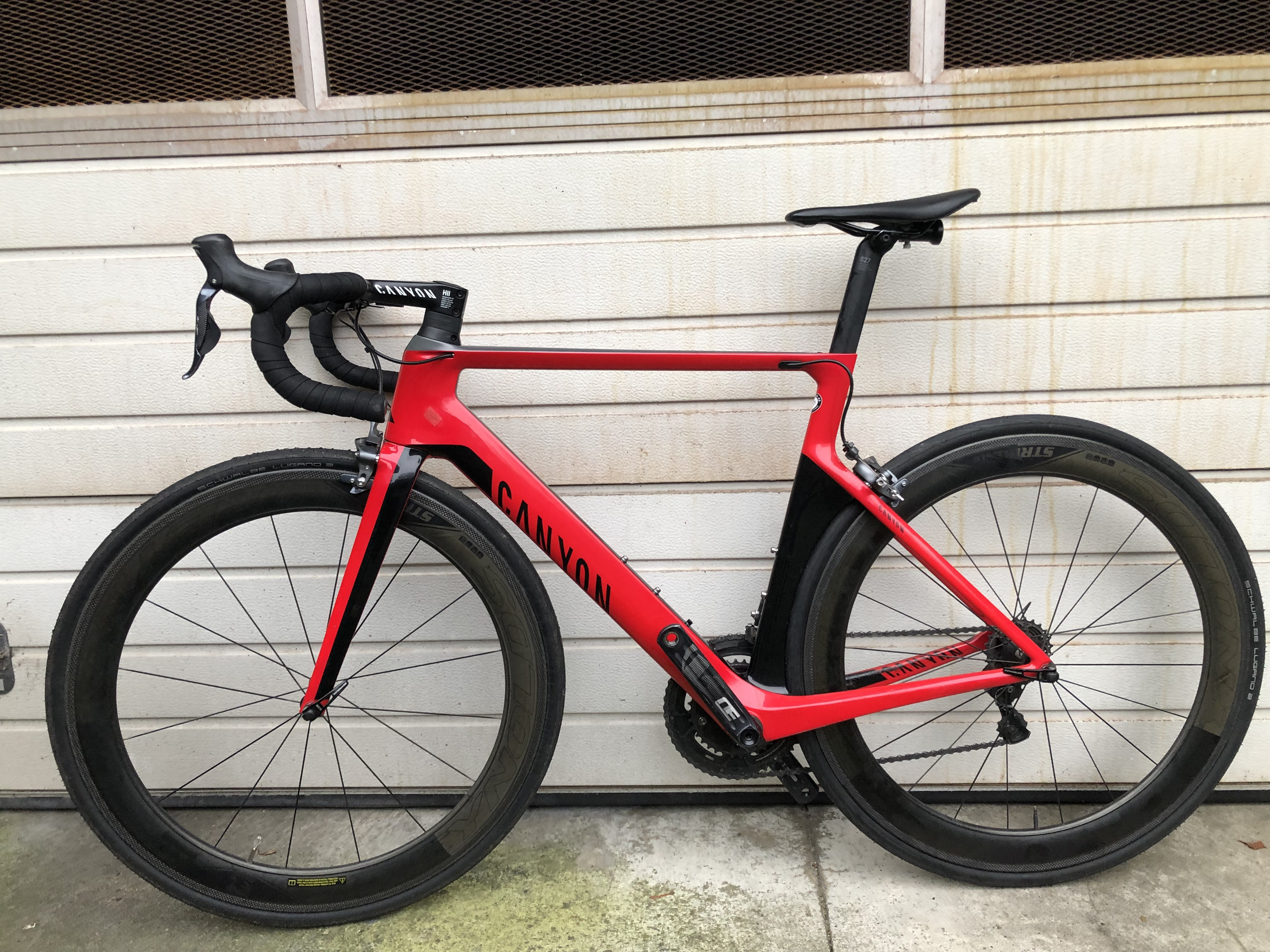 Canyon Aeroad CF SLX 8.0 DI2 used in M buycycle