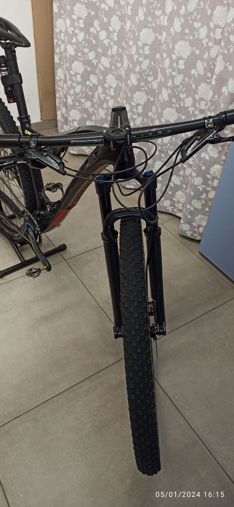 Used Orbea Oiz M20 2019 Mountainbike, Black — image 3 of 4