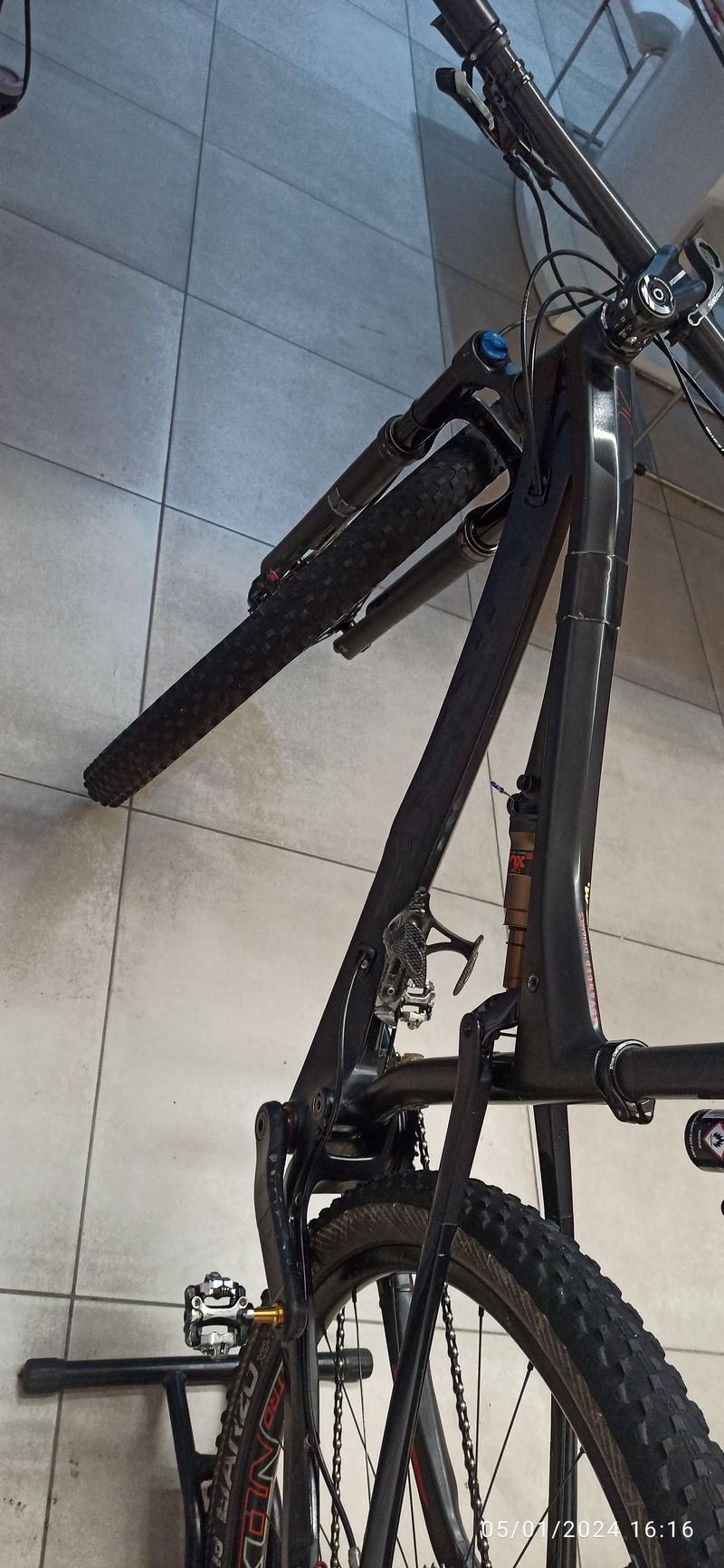 Used Orbea Oiz M20 2019 Mountainbike, Black — image 4 of 4