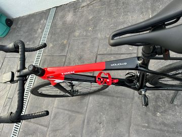Brugt Trek Émonda SL 6 Disc Pro 2024 Road & Gravel — billede 2 af 5