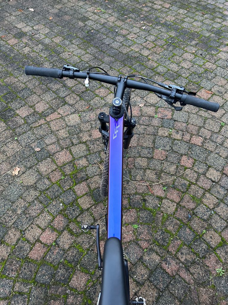 Used Canyon Exceed CFR Team 2024 Mountainbike, Purple — image 6 of 6
