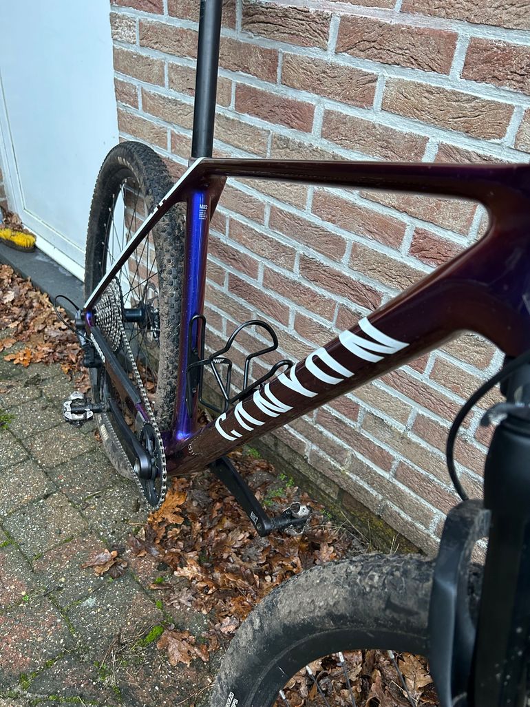 Used Canyon Exceed CFR Team 2024 Mountainbike, Purple — image 4 of 6