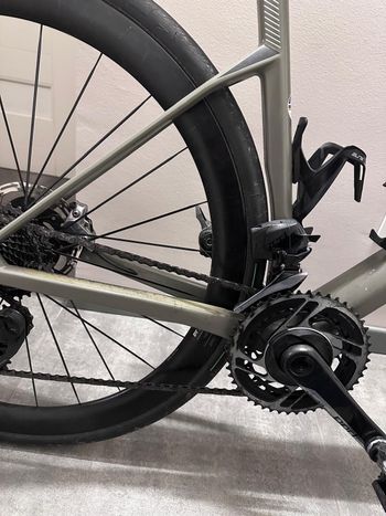 Used BMC Roadmachine 01 TWO P2P 2022 2022 Road & Gravel, Light Gray — image 3 of 4