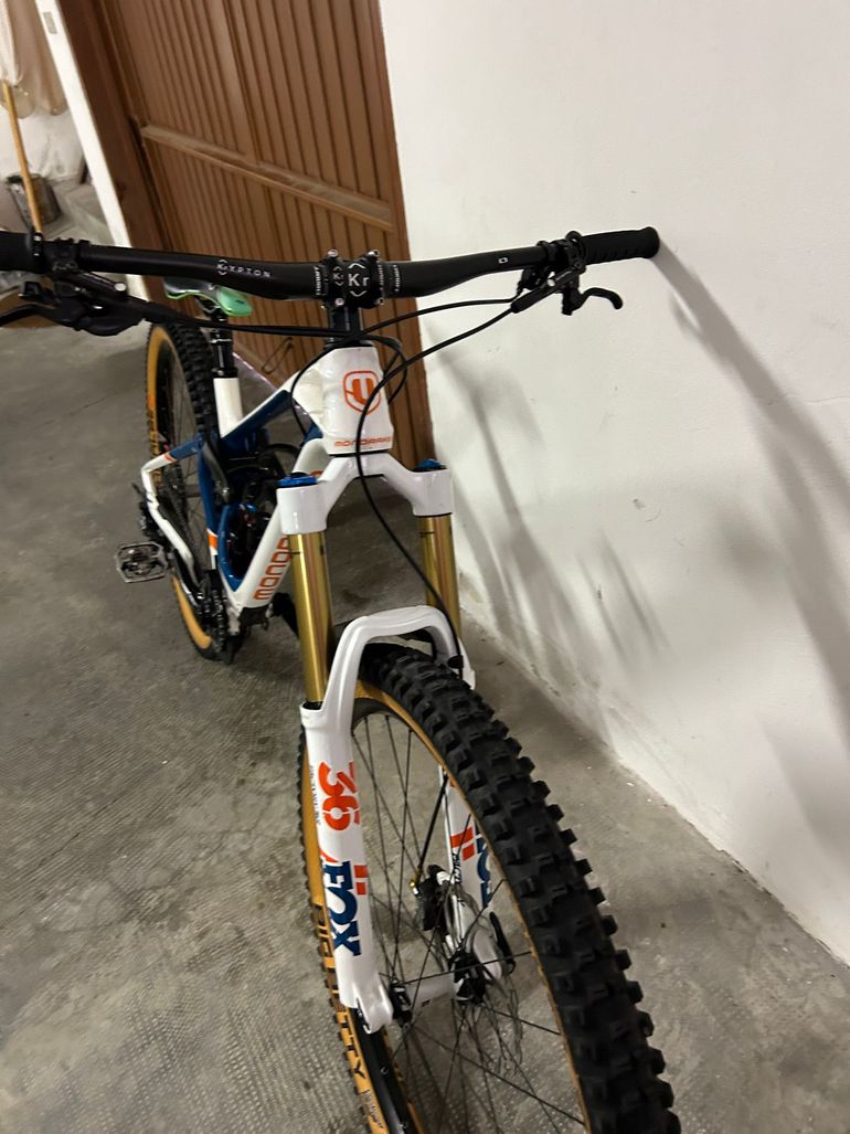Brugt Mondraker Superfoxy Carbon R 2020 2020 Mountainbike — billede 3 af 12