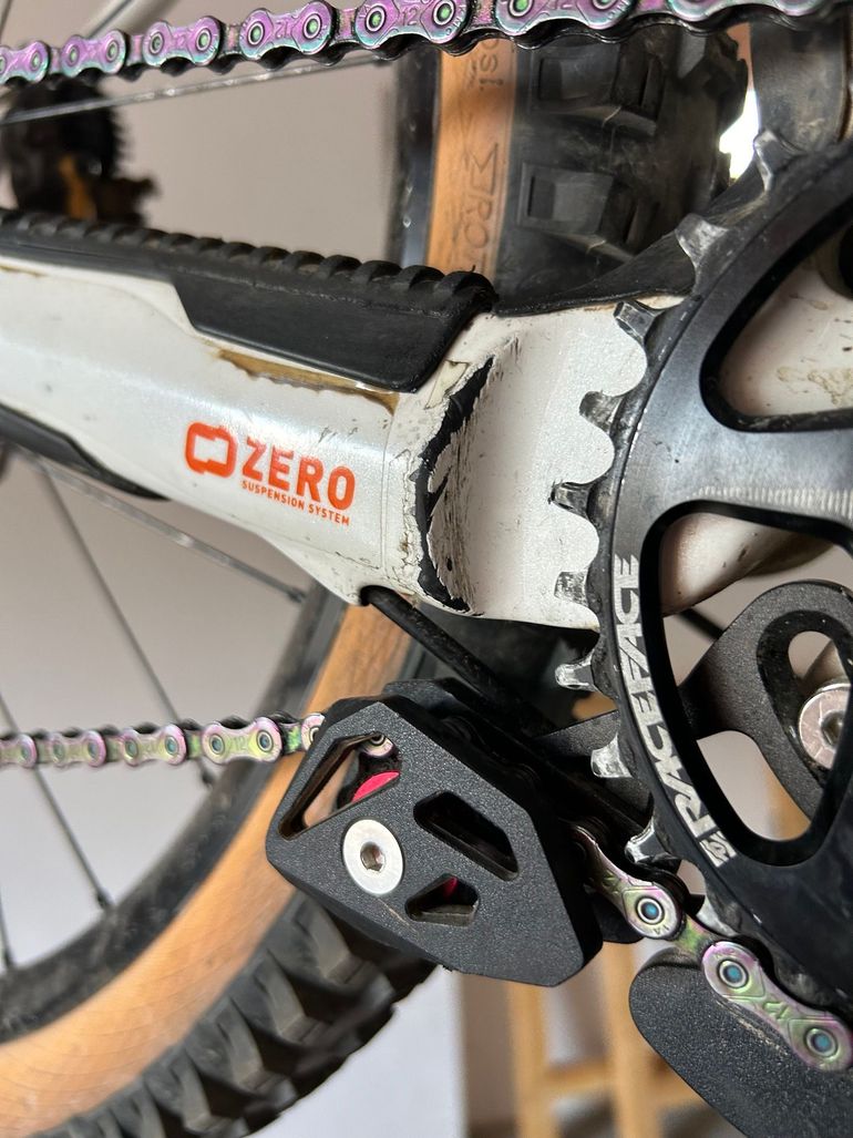 Brugt Mondraker Superfoxy Carbon R 2020 2020 Mountainbike — billede 5 af 12