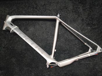 Tweedehands Focus PARALANE 9.9 Frameset 2021 Road & Gravel — afbeelding 2 van 7
